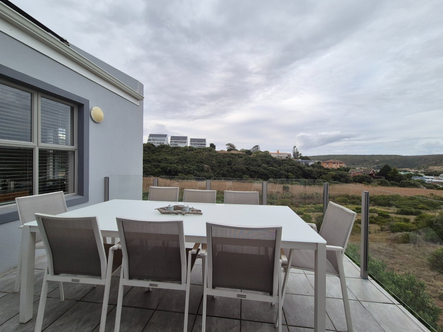 4 Bedroom Property for Sale in Stilbaai Wes Western Cape